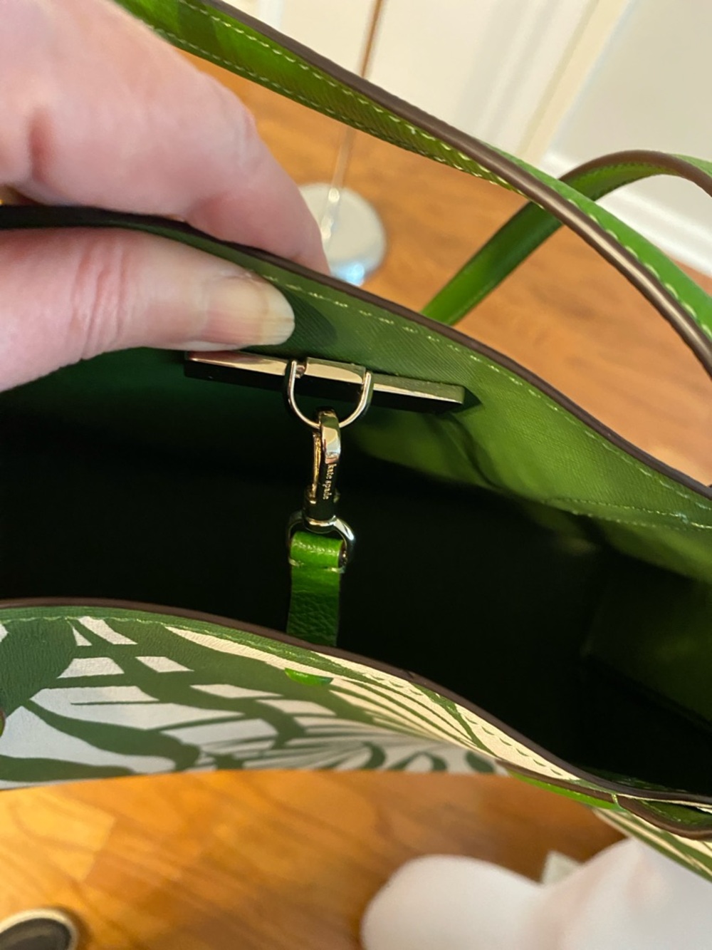 Kate Spade Large Tote - Picture 6 of 8